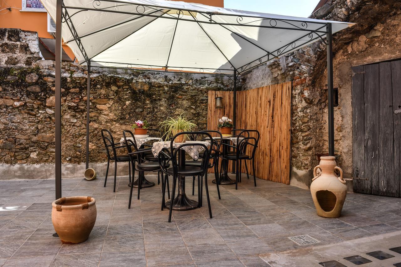 Bed and Breakfast La Terra di Mingo Vado Ligure Esterno foto