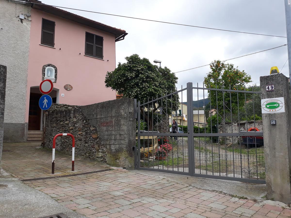 Bed and Breakfast La Terra di Mingo Vado Ligure Esterno foto